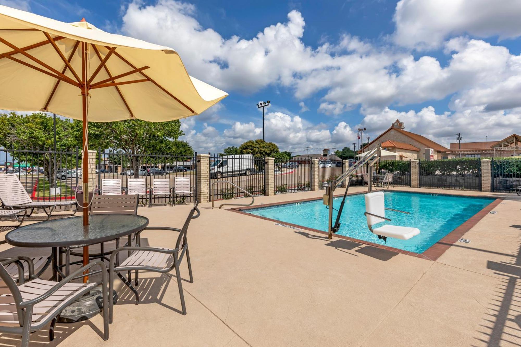 Best Western Plus Lake Worth Kültér fotó
